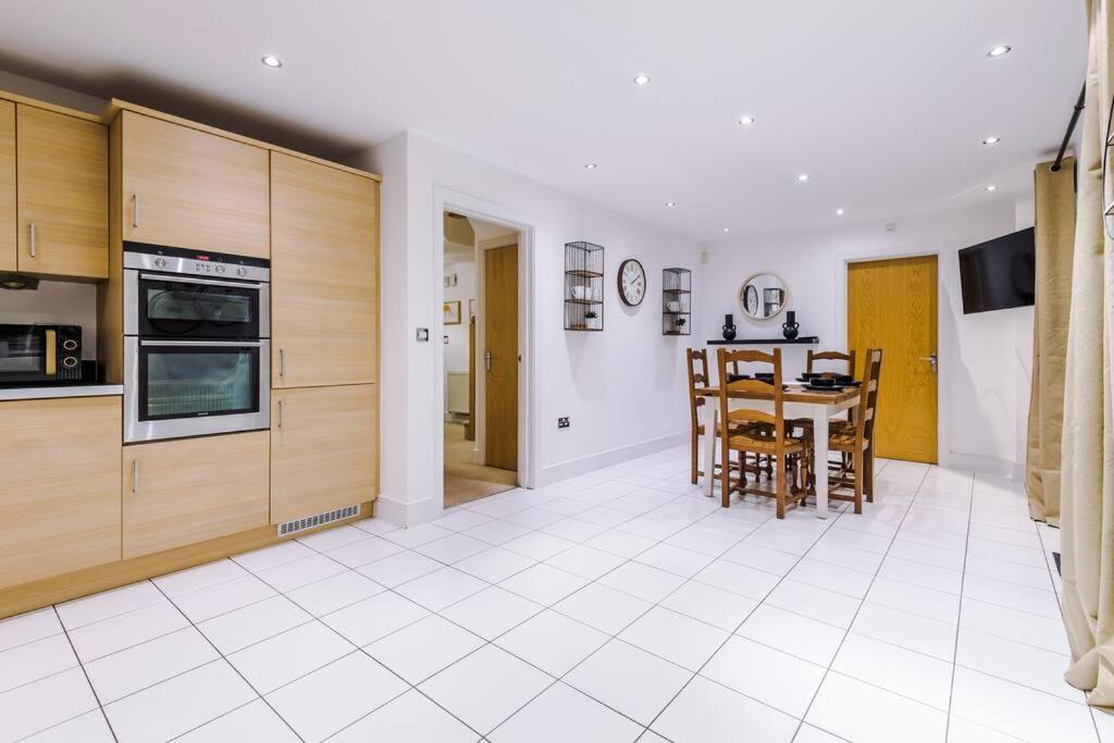 Luxurious Cosy 4Br Home Cheshire Saughall Exterior foto