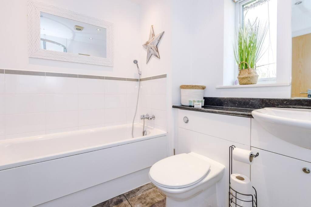 Luxurious Cosy 4Br Home Cheshire Saughall Exterior foto