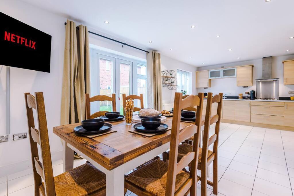 Luxurious Cosy 4Br Home Cheshire Saughall Exterior foto